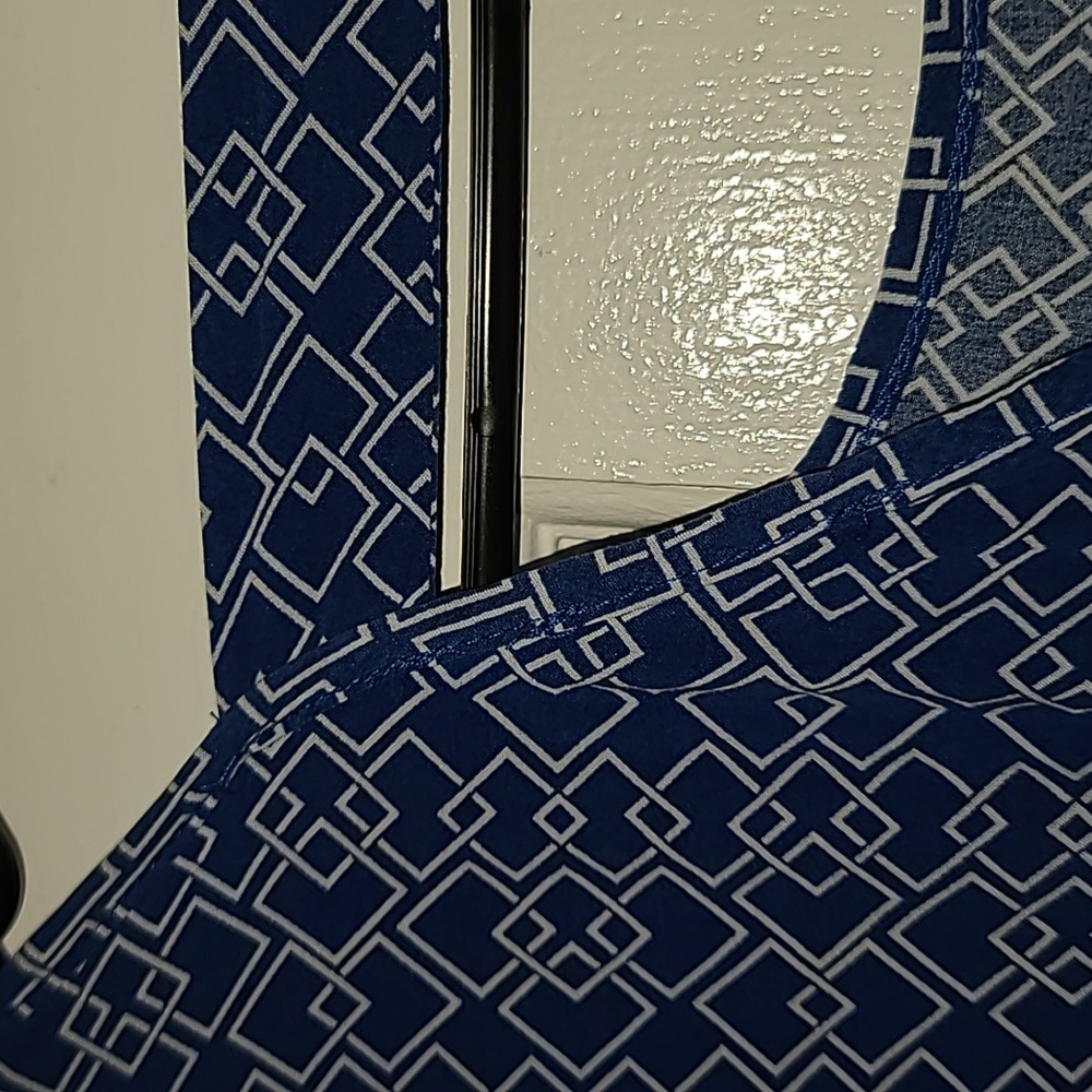 Blue patterned blouse - Picture 2 of 2